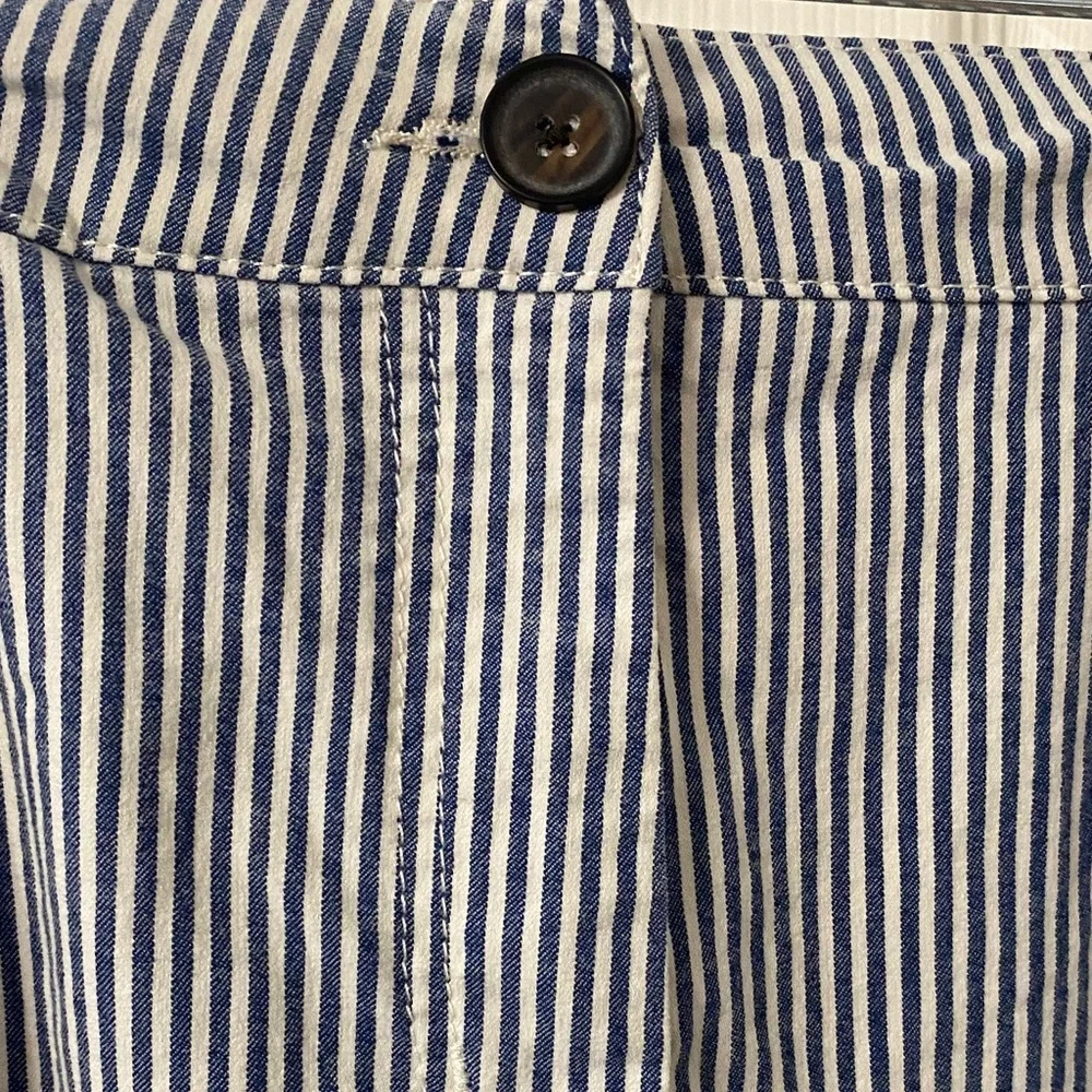 Boden Navy and White Striped Women's Bermuda Shorts. Size 10